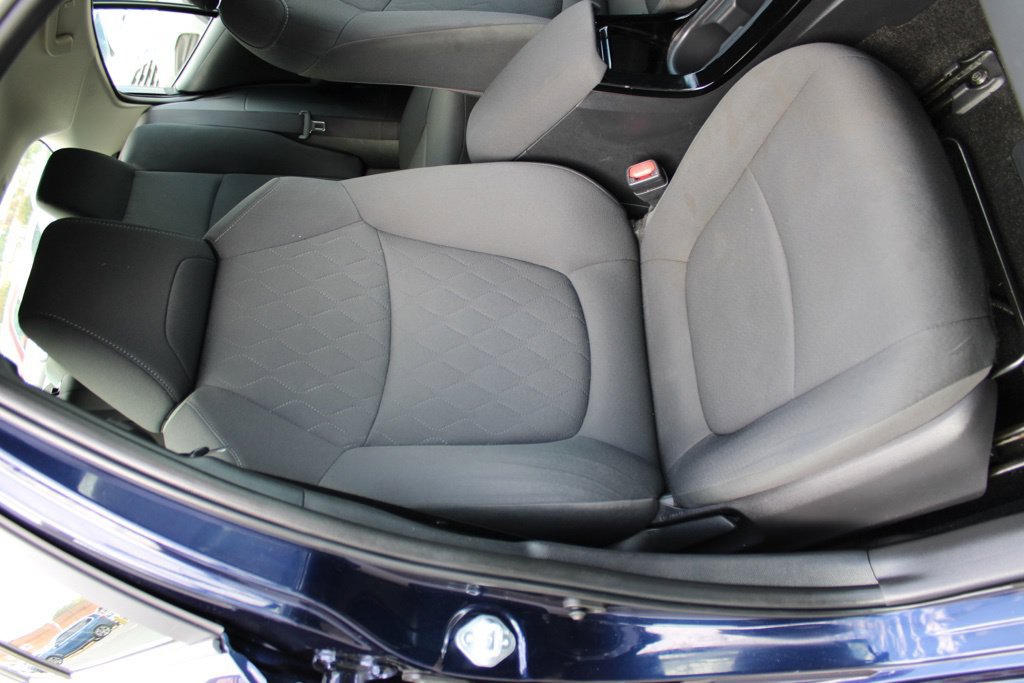 Used 2022 Toyota Corolla LE FWD image 17
