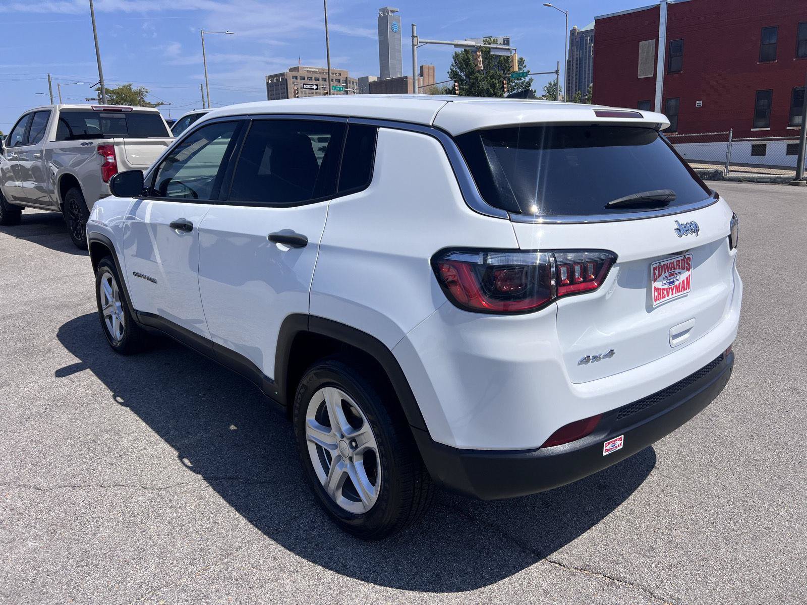 Used 2023 Jeep Compass Sport AWD/4WD image 30