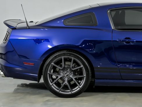 Used 2013 Ford Mustang Shelby GT500 w/ SVT Track Pack RWD image 13