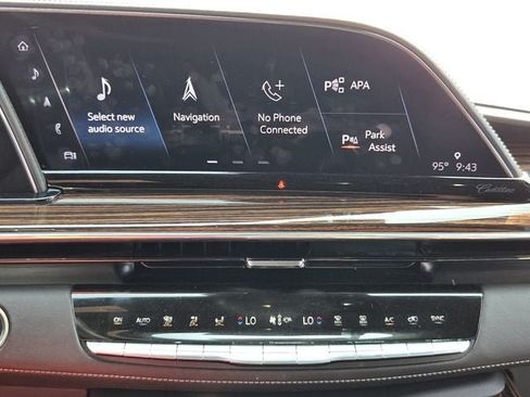 Used 2021 Cadillac Escalade Premium Luxury w/ Driver Assist Tech Package AWD/4WD image 26