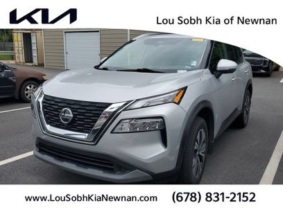 Used 2021 Nissan Rogue SV w/ Premium Package