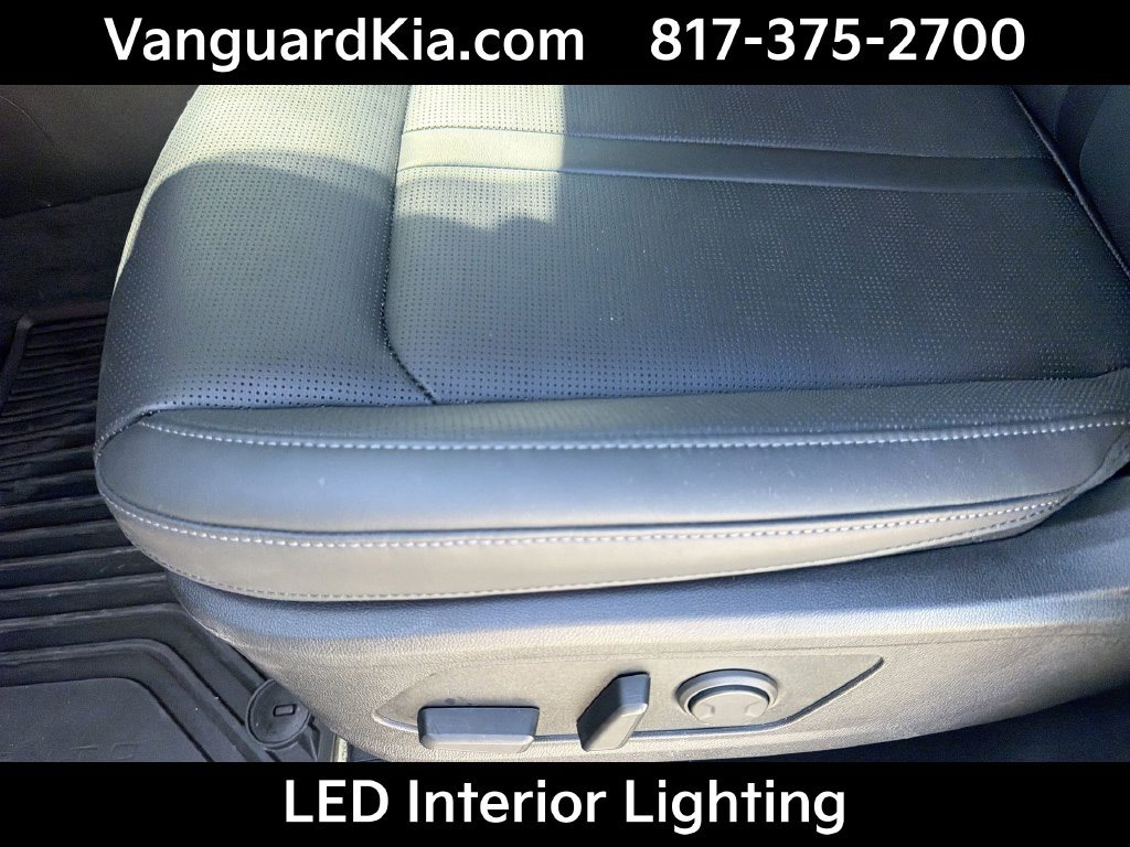 Certified 2026 Kia Sorento S w/ S Panoramic Sunroof Package FWD image 16