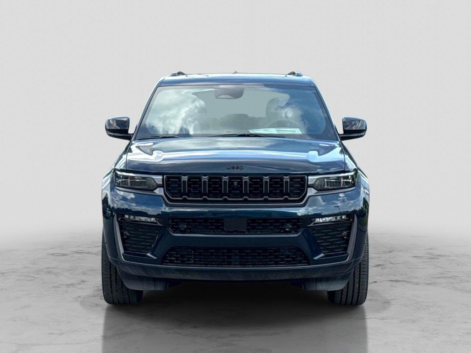 New 2026 Jeep Grand Cherokee Limited AWD/4WD image 2