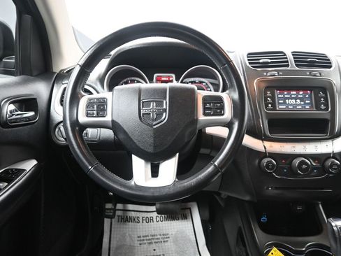 Used 2020 Dodge Journey SE w/ SE Popular Equipment Group image 30