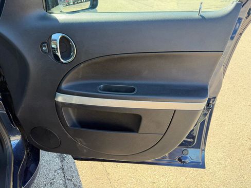 Used 2007 Chevrolet HHR LS image 20