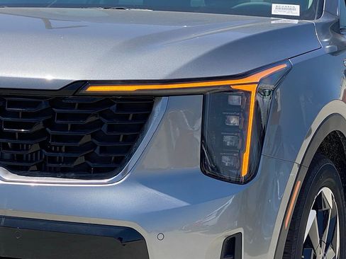 New 2026 Kia Sorento EX FWD image 8