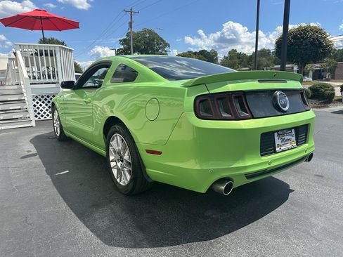 Used 2014 Ford Mustang GT Premium w/ Electronics Package RWD image 4