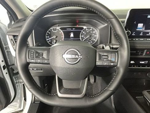 Used 2026 Nissan Rogue SV w/ Cold Weather Package AWD/4WD image 14
