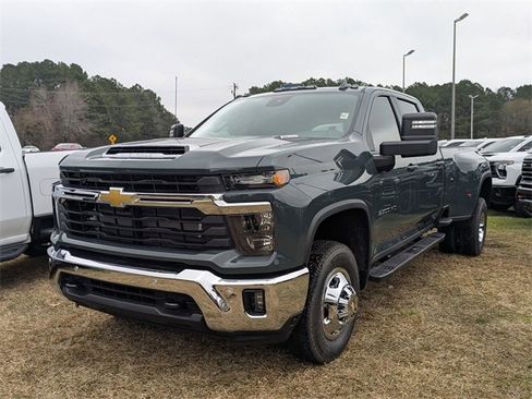 New 2026 Chevrolet Silverado 3500 LT w/ All Star Edition image 5