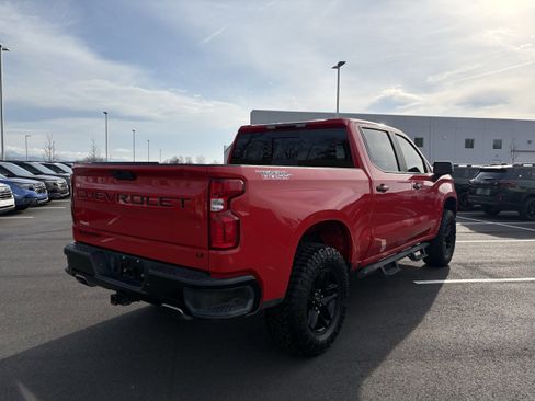 Used 2021 Chevrolet Silverado 1500 LT Trail Boss w/ Convenience Package II AWD/4WD image 9