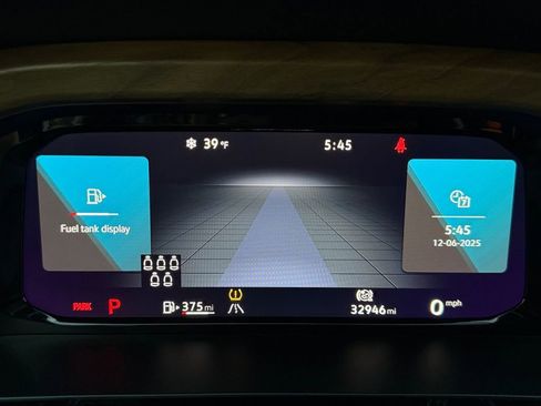 Used 2025 Volkswagen Atlas SE image 13