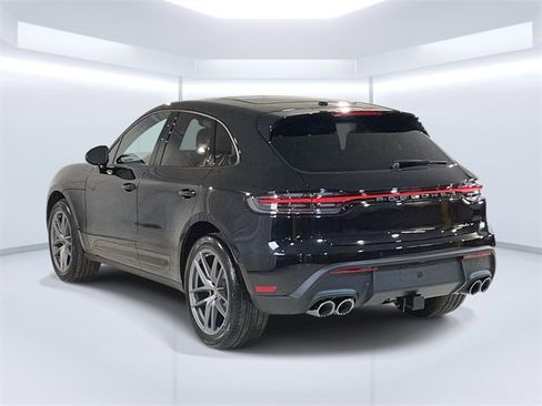New 2026 Porsche Macan image 3