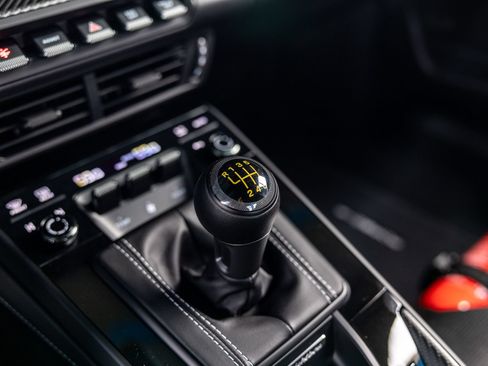 Certified 2025 Porsche 911 GT3 RWD image 41