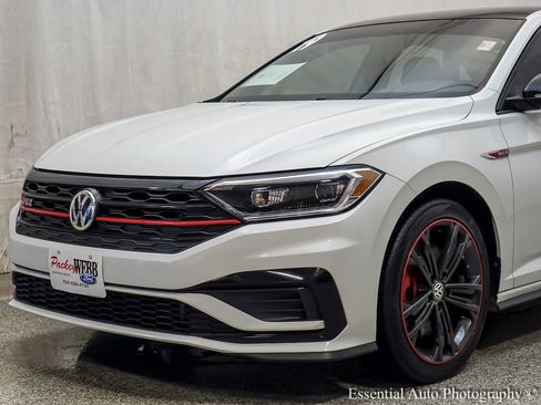 Used 2019 Volkswagen Jetta GLI image 4