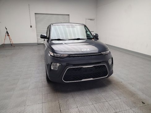 Used 2022 Kia Soul LX FWD image 14