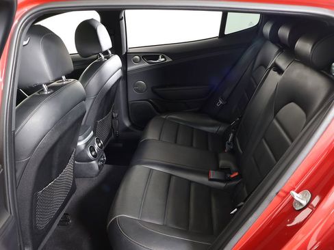 Used 2018 Kia Stinger GT2 AWD/4WD image 40