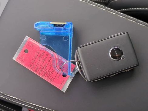 New 2026 Volvo XC40 B5 Ultra w/ Protection Package Premier image 34