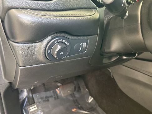 Used 2022 Dodge Durango GT image 42