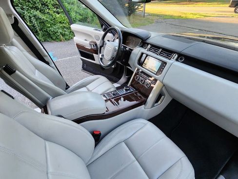 Used 2016 Land Rover Range Rover image 41