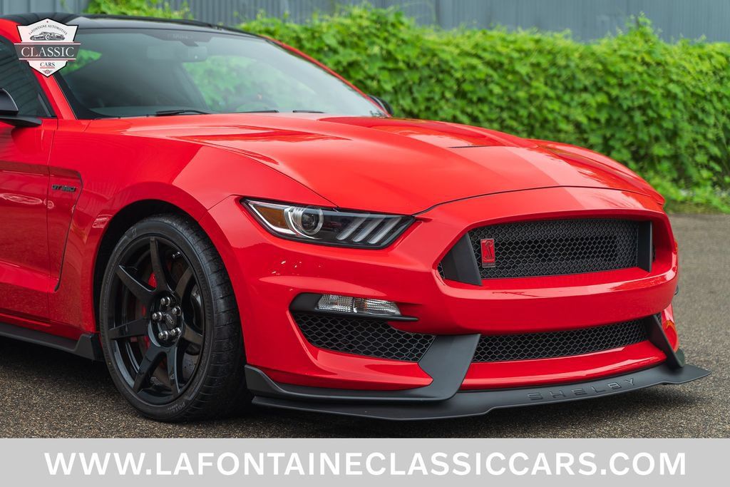 Used 2017 Ford Mustang Shelby GT350R w/ GT350R Equipment Group 920A RWD image 7