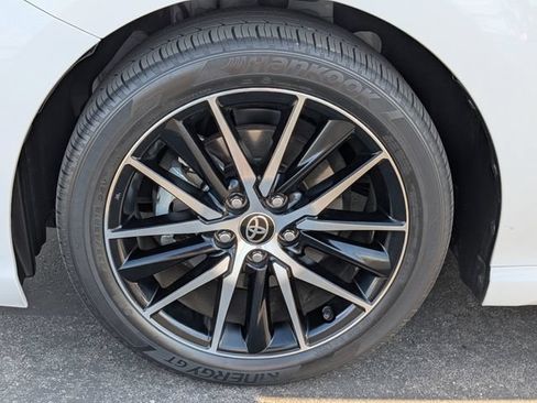 Used 2021 Toyota Camry SE w/ Carpet Mat Package (TMS) FWD image 21
