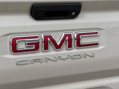 New 2026 GMC Canyon AT4 w/ LPO, Off Road Lift Package image 32