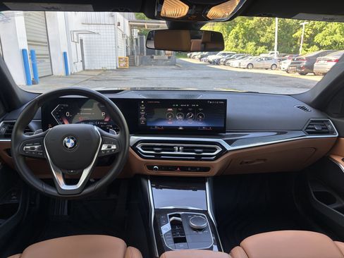 Used 2023 BMW 330i Sedan w/ Premium Package image 8