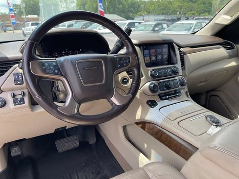 Used 2019 GMC Yukon Denali w/ Open Road Package AWD/4WD image 13