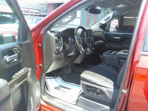 Used 2021 Chevrolet Silverado 1500 RST AWD/4WD image 18