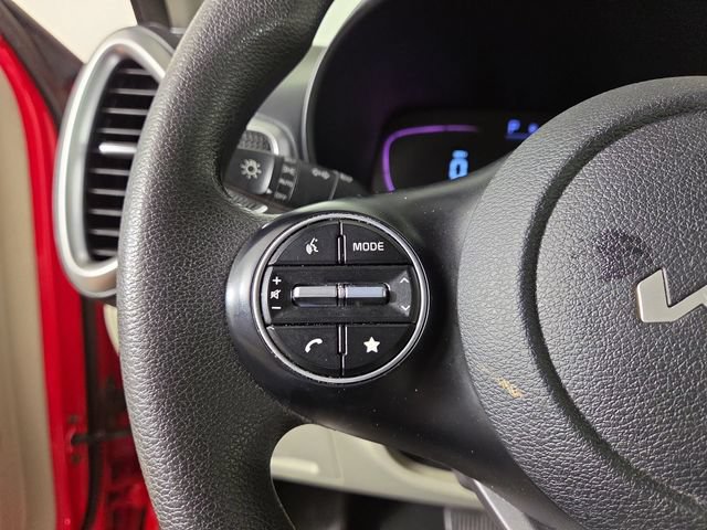 Certified 2023 Kia Soul LX w/ LX Technology Package FWD image 21