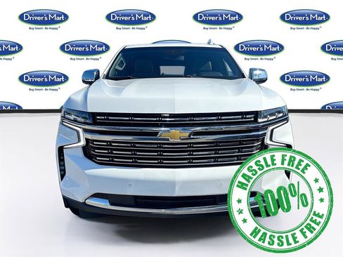 Used 2023 Chevrolet Suburban Premier image 2