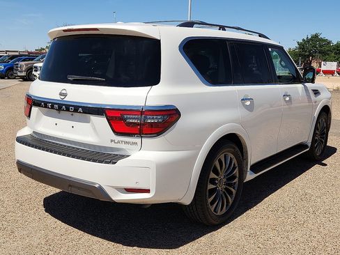 Used 2022 Nissan Armada Platinum image 3