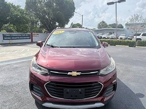 Used 2017 Chevrolet Trax LT AWD/4WD image 8