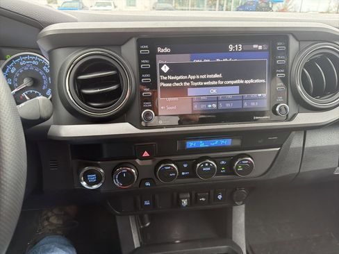 Used 2023 Toyota Tacoma TRD Off-Road image 14