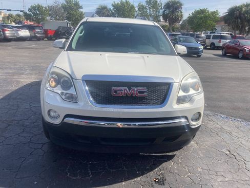 Used 2011 GMC Acadia SLT FWD image 4