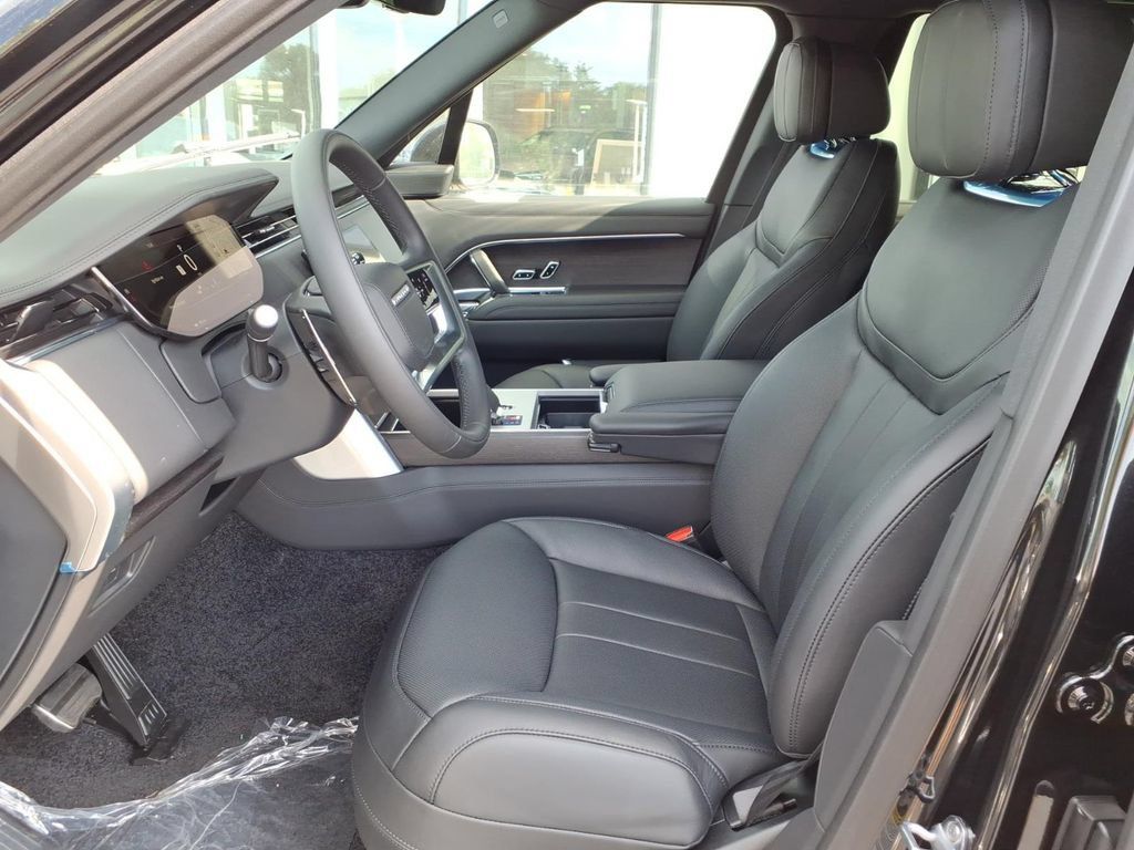 New 2026 Land Rover Range Rover Long Wheelbase SE AWD/4WD image 10