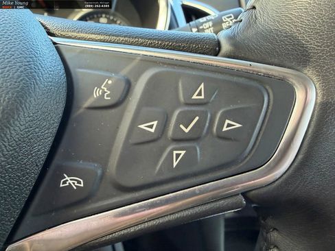 Certified 2019 Chevrolet Equinox LT w/ Driver Convenience Package image 23