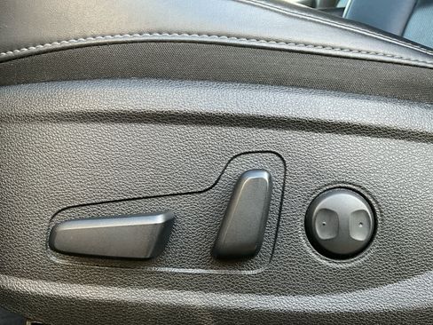 Used 2024 Kia Telluride S w/ S Sunroof Package FWD image 18