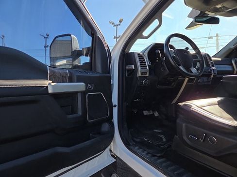 Used 2017 Ford F250 Lariat w/ Lariat Ultimate Package image 7