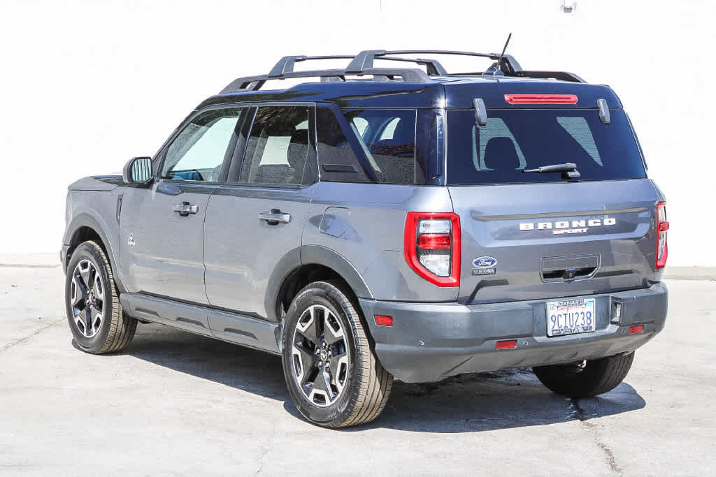 Used 2022 Ford Bronco Sport Outer Banks w/ Tech Package AWD/4WD image 4