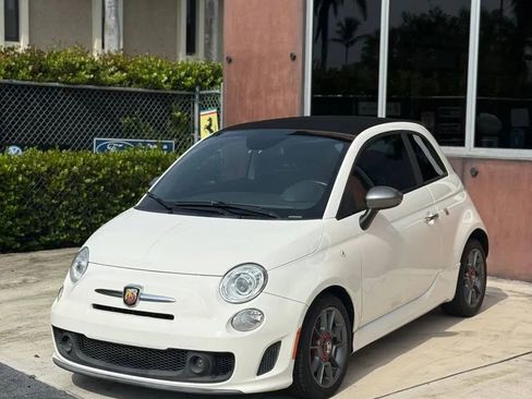 Used 2013 FIAT 500 Abarth image 1