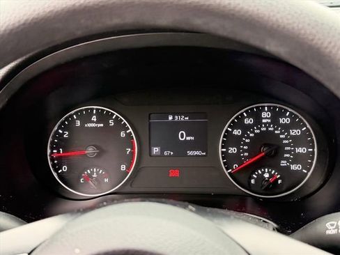 Used 2021 Kia Seltos LX image 19