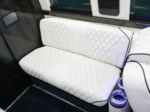 Used 2024 Mercedes-Benz Sprinter 3500 image 61