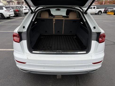 Used 2019 Audi Q8 Premium Plus w/ Premium Plus AWD/4WD image 13