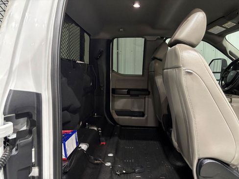 Used 2021 Ford F250 XL w/ Power Equipment Group AWD/4WD image 14