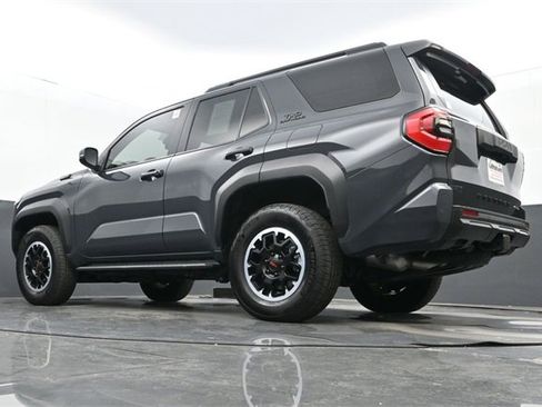 Used 2025 Toyota 4Runner TRD Off-Road image 23
