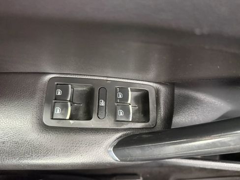 Used 2017 Volkswagen Passat 1.8T SE FWD image 22
