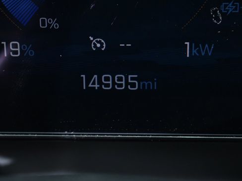 Used 2024 Chevrolet Equinox EV RS image 27