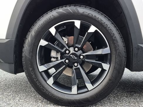 Used 2025 Chevrolet Equinox RS w/ Convenience Package III image 7