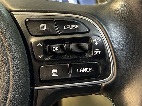 Used 2018 Kia Niro Touring image 21